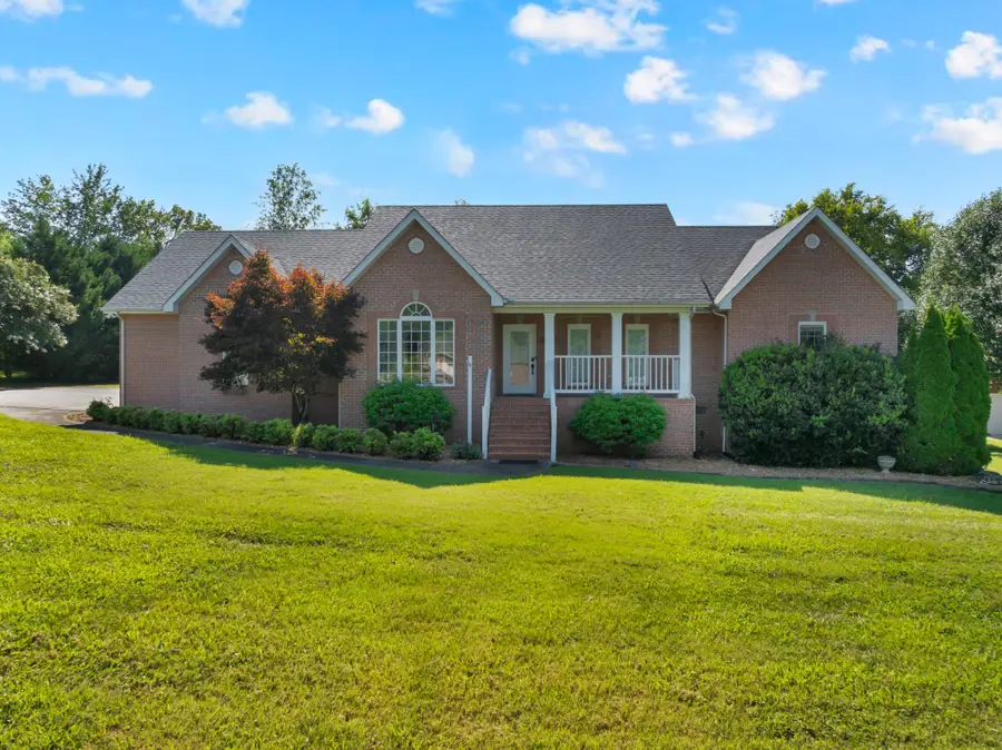 451 Bell Dr W, Winchester, TN 37398 - #2