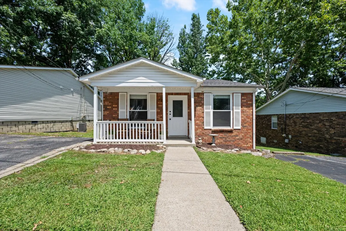 102 Five Oaks Dr, Nashville, TN 37217 - #1
