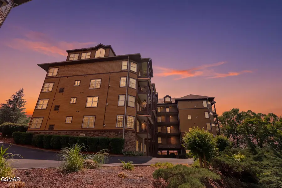 527 River Place Way #UNIT 546, Sevierville, TN 37862 - #2