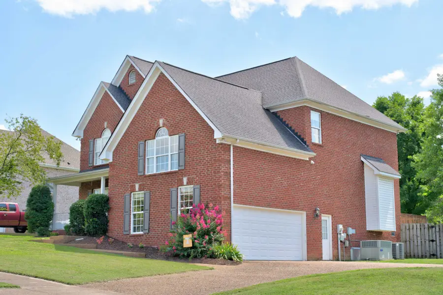 105 Cresthaven Ct, Hendersonville, TN 37075 - #3