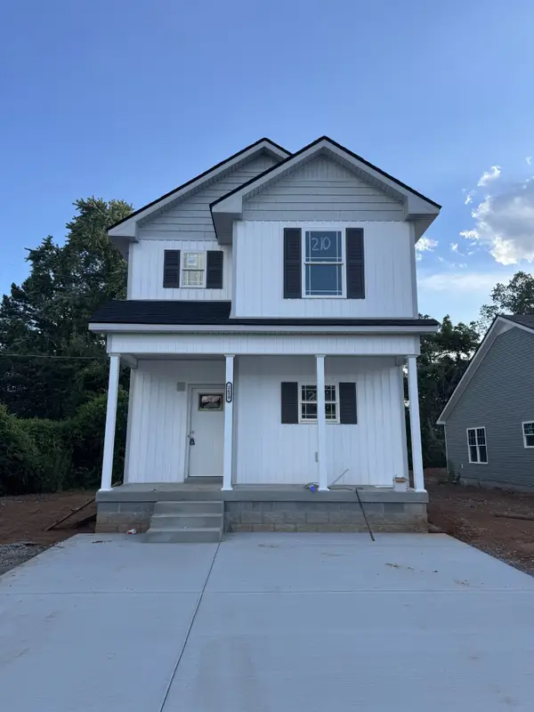 2619 Scott Dr, Clarksville, TN 37042