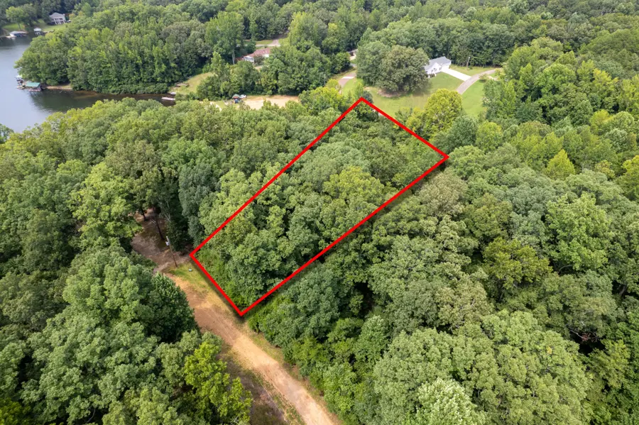 306 Oak Dr, Saulsbury, TN 38067 - #2