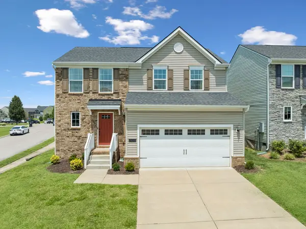2813 Winterberry Dr, Columbia, TN 38401