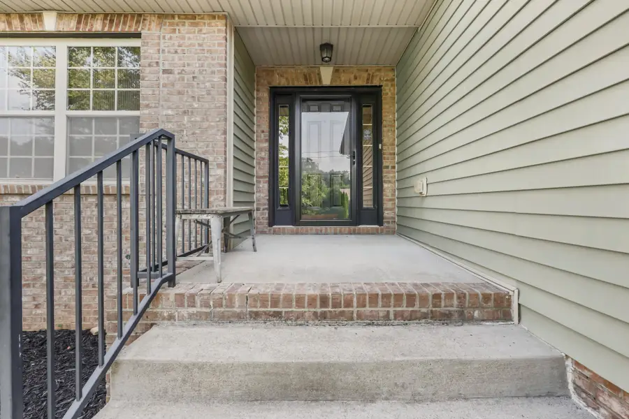595 Anchor Court, Clarksville, TN 37043 - #3