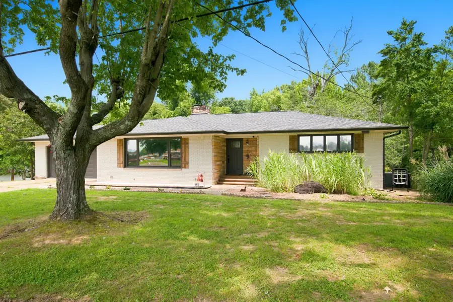 250 Washington Ave, Camden, TN 38320 - #3