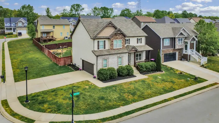 109 Easton Dr, Clarksville, TN 37043 - #3