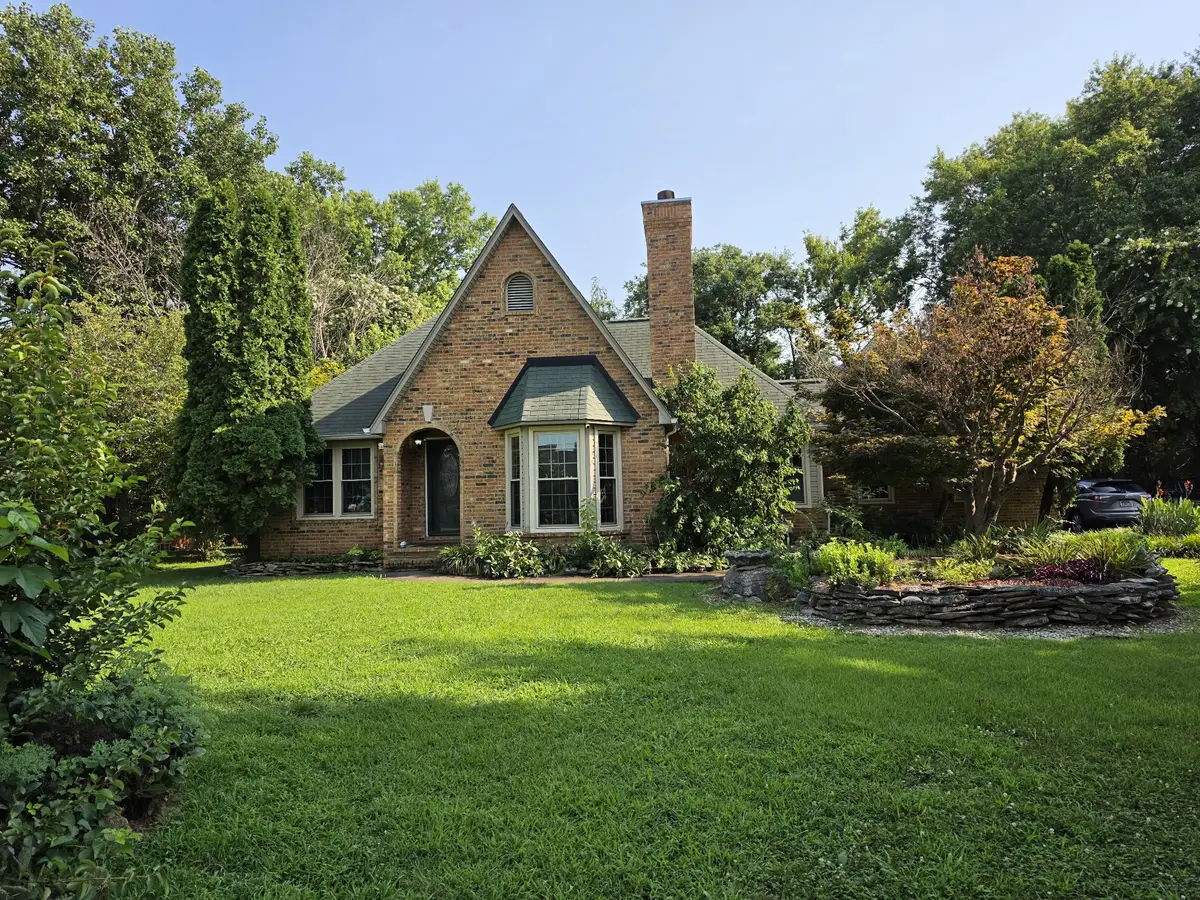 8432 Stewarts Bend Dr, Murfreesboro, TN 37129 - #1