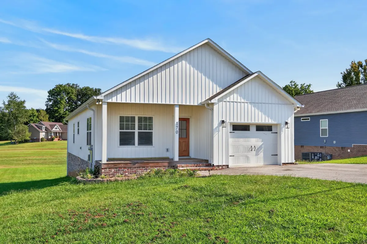 170 Honeysuckle Ln, Sparta, TN 38583 - #1