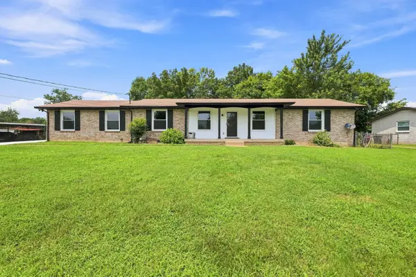 104 Lagrange Dr, Hendersonville, TN 37075