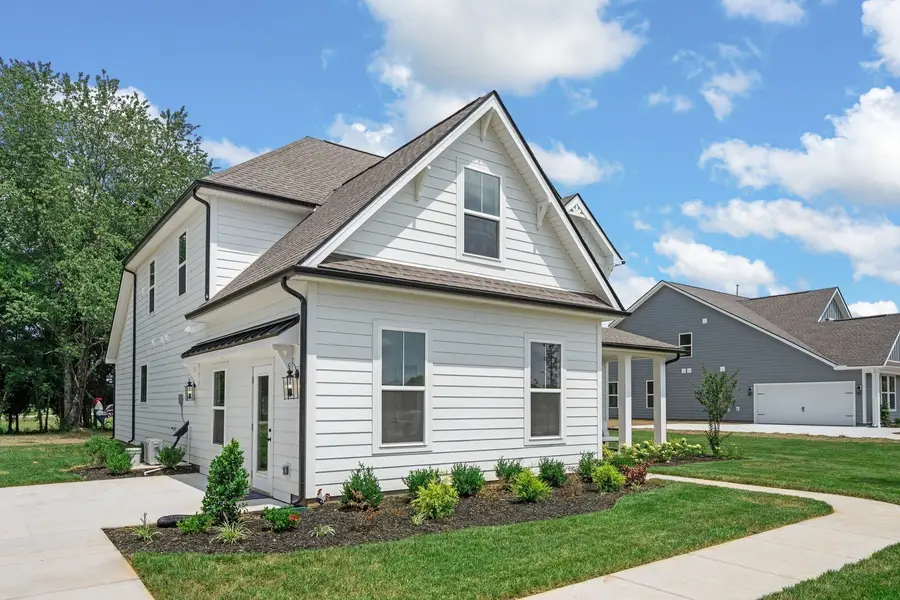 1435 Charles Dr, Chapel Hill, TN 37034 - #2