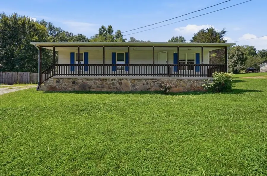 280 Middle Dr, Sparta, TN 38583 - #2