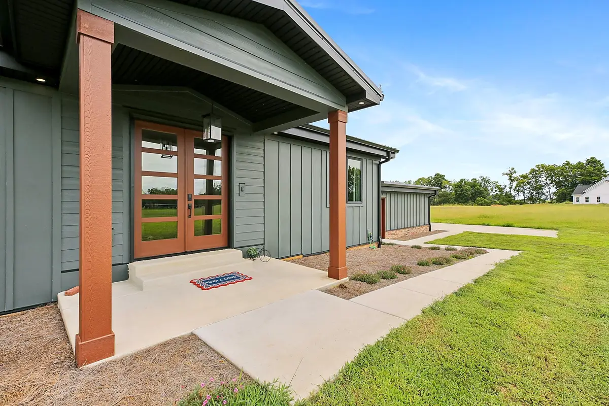 303 S Dry Fork Rd, Gallatin, TN 37066 - #1