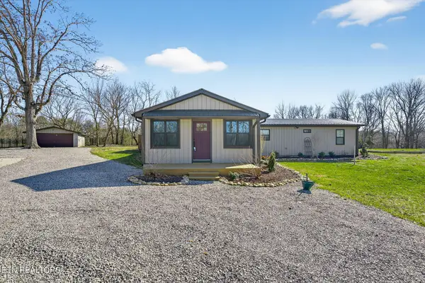 2490 Chestnut Hill Rd, Crossville, TN 38571