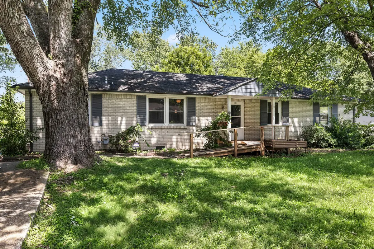 210 Nottingham Pl, Clarksville, TN 37042 - #1