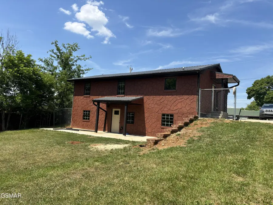 709 8th Street, Newport, TN 37821 - #3