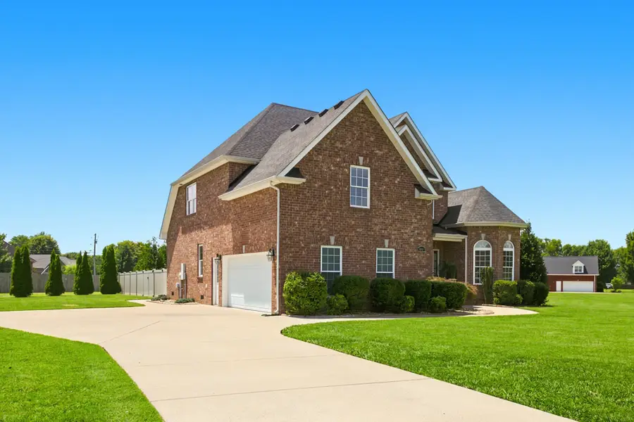 3927 Rowland Rd, Murfreesboro, TN 37128 - #2