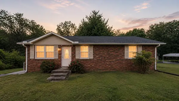 109 Phillips St, Charlotte, TN 37036