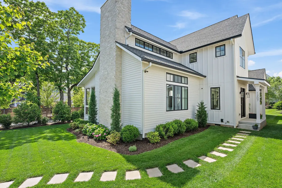 1207 Sweetbriar Avenue, Nashville, TN 37212 - #1
