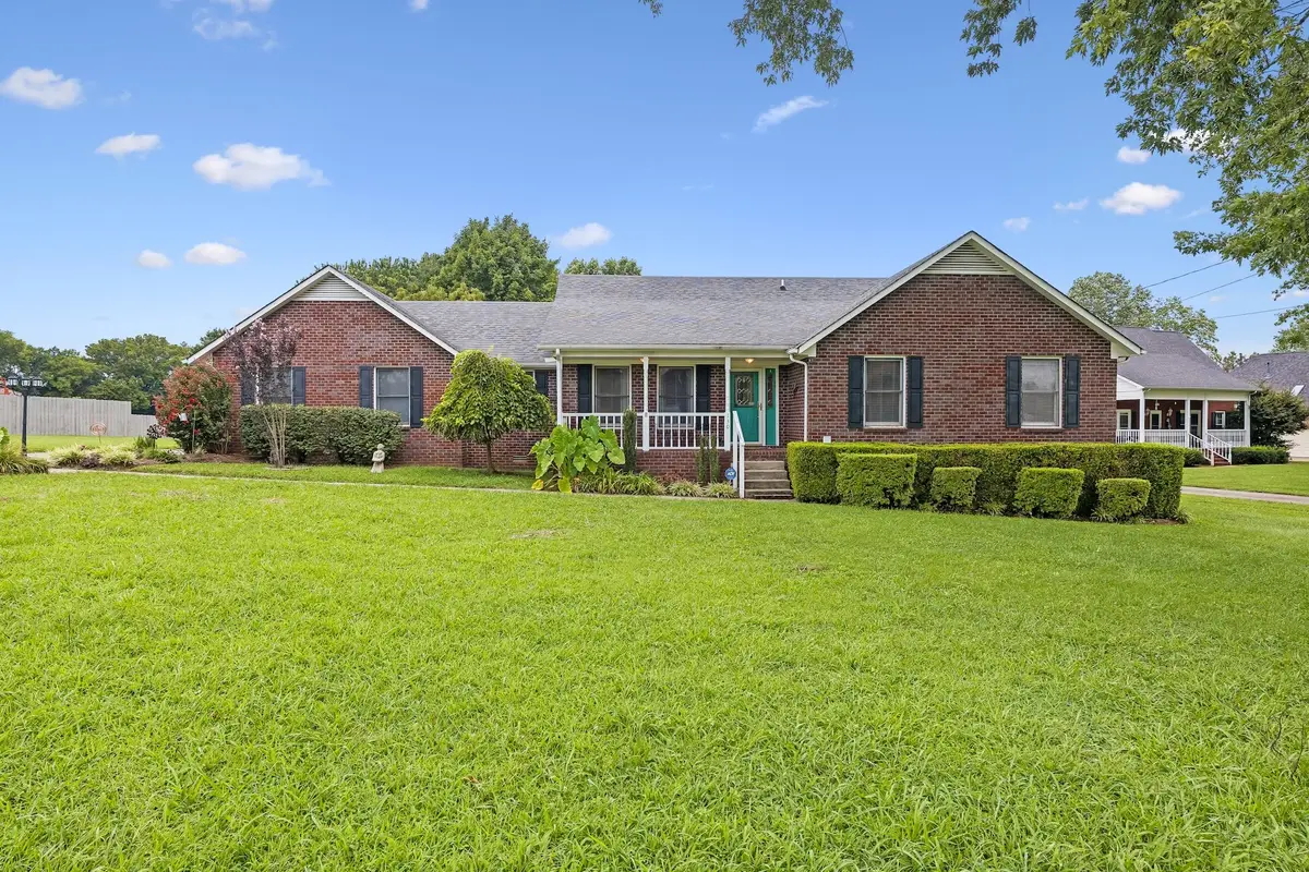 130 Lakepointe Rd, La Vergne, TN 37086 - #1