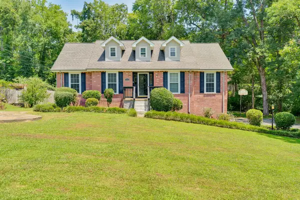 2017 Jacquelin Drive, Soddy Daisy, TN 37379