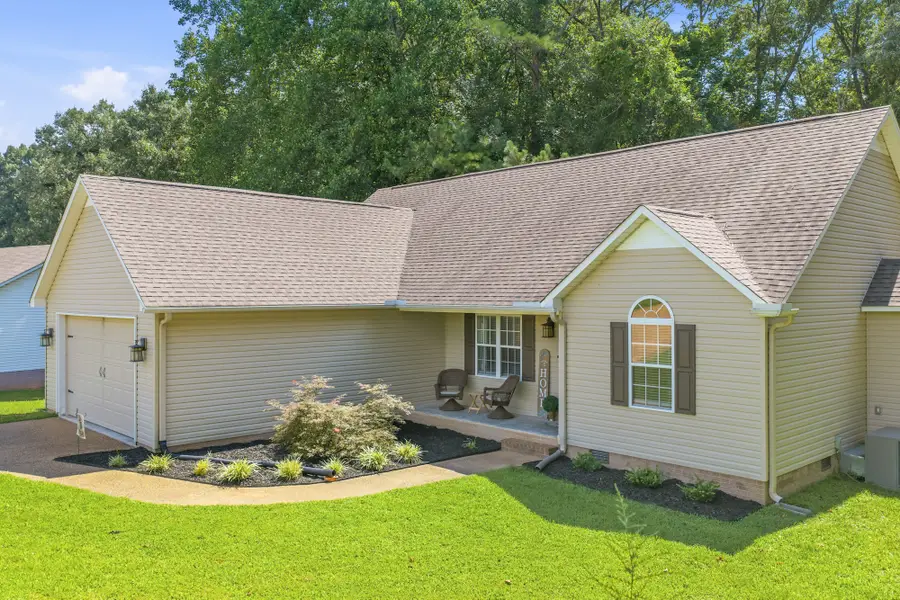 44 Stonehedge Dr, Lexington, TN 38351 - #2