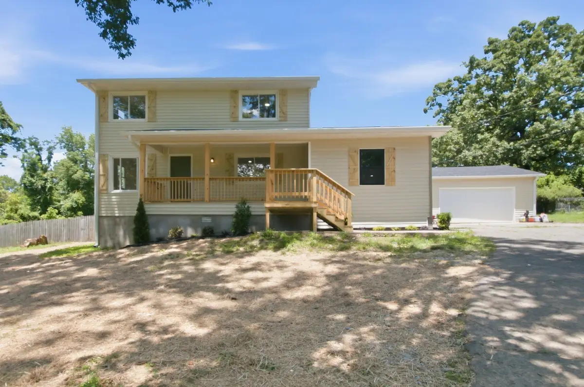550 Central Ave, White Bluff, TN 37187 - #1