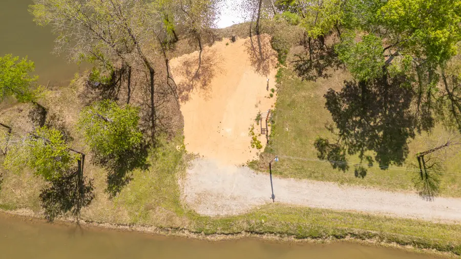 258 Drake Dr, Clifton, TN 38425 - #2