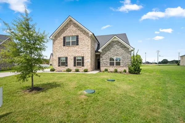 504 Golden Talon Ct, Eagleville, TN 37060