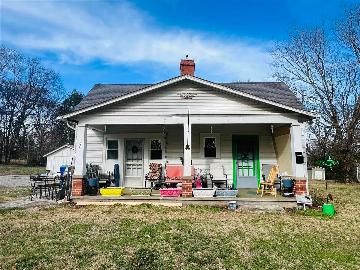 501 E Madison St, Franklin, KY 42134 - #1