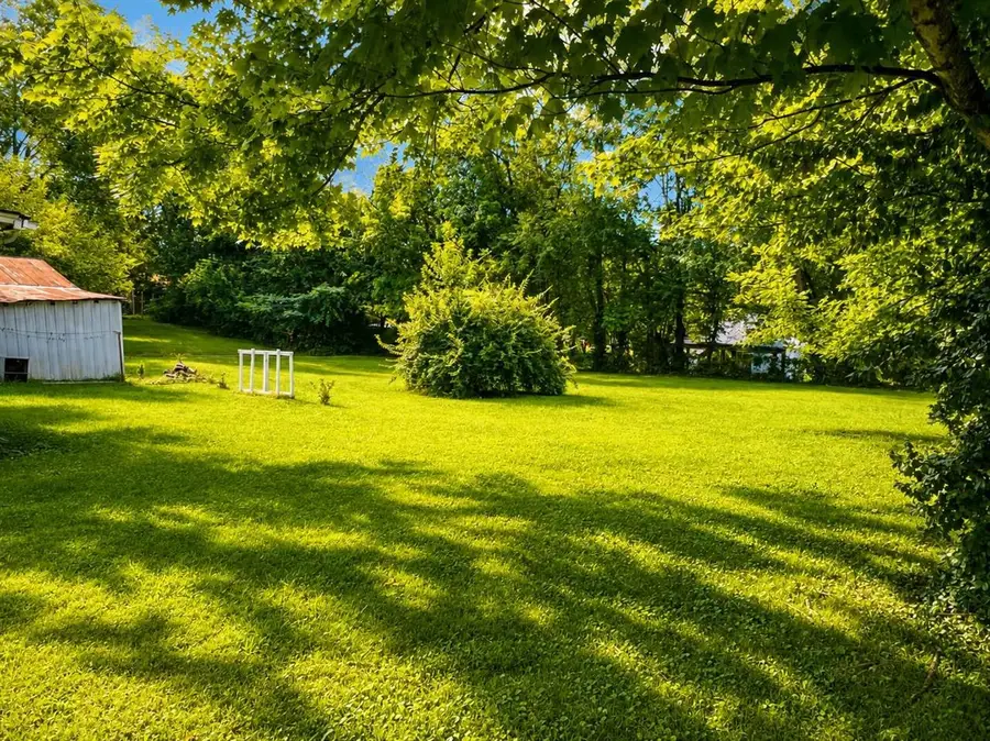 501 E Madison St, Franklin, KY 42134 - #2