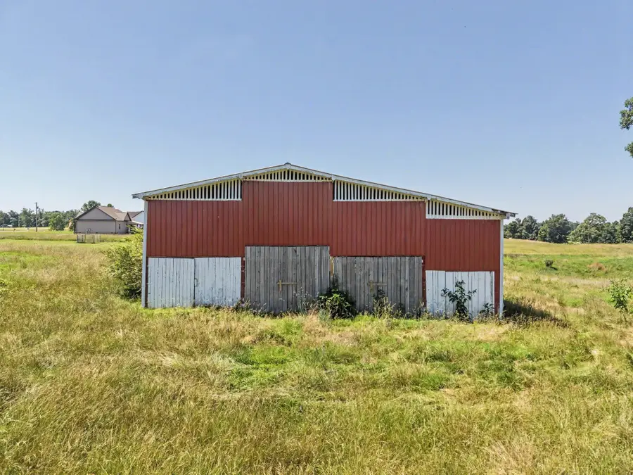 5223 Galen Rd, Lafayette, TN 37083 - #2