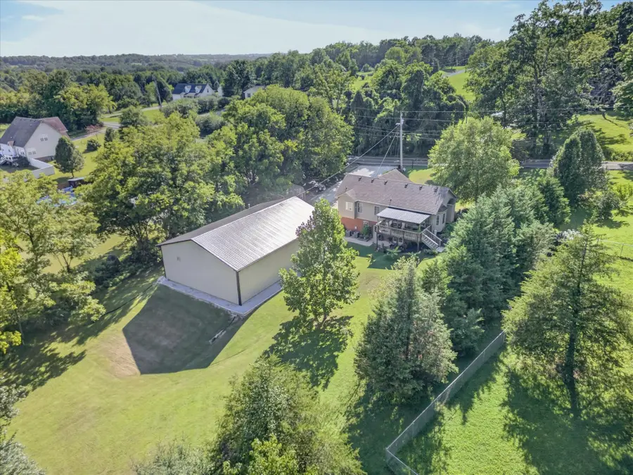 1194 Old Mack Rd, Clarksville, TN 37040 - #2