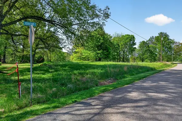 515 Jericho Rd, Quebeck, TN 38579
