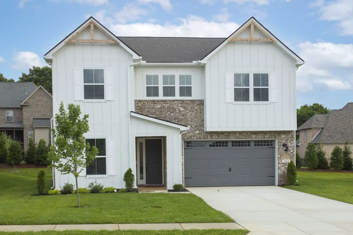 5945 Hunt Valley Dr, Spring Hill, TN 37174 - #1