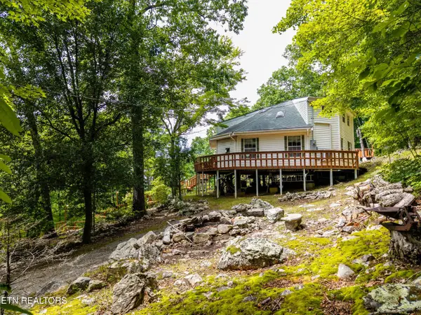 4839 Butterfly Gap Rd, Maryville, TN 37803