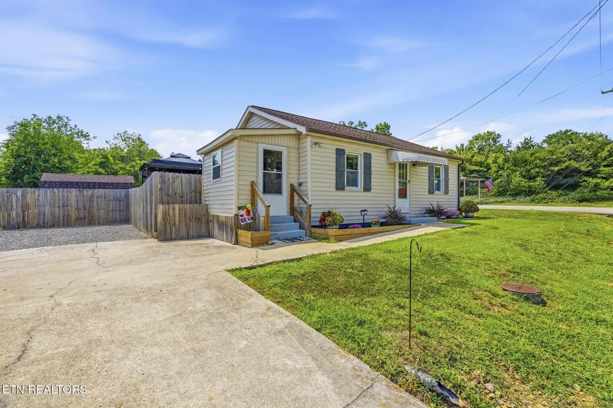 104 County Farm Rd, Maryville, TN 37801 - #1