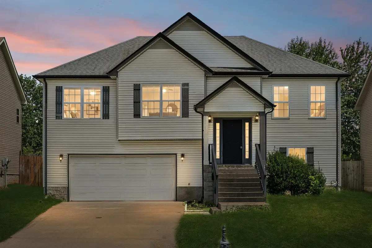 688 Fox Trail Ct, Clarksville, TN 37040 - #1
