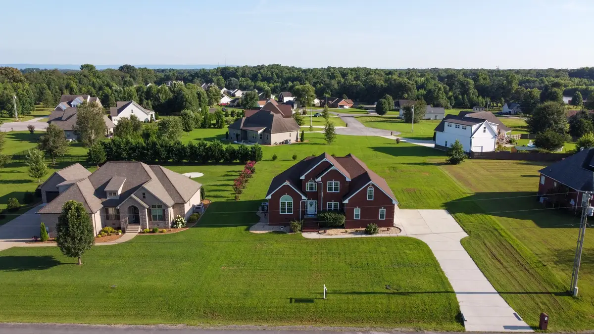 98 Aberdeen Ave, Hillsboro, TN 37342 - #1