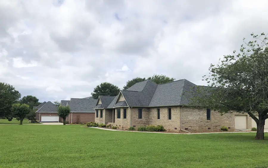 345 Franklin Heights Dr, Winchester, TN 37398 - #3