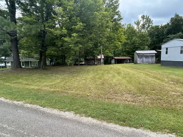 4346 Deer Creek Rd, Linden, TN 37096