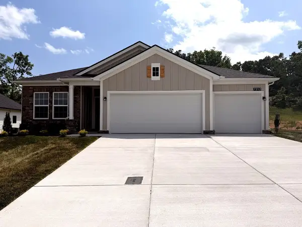 7301 Fairlawn Dr, Fairview, TN 37062
