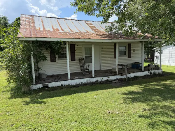 1225 Pleasant Grove Rd, Westmoreland, TN 37186