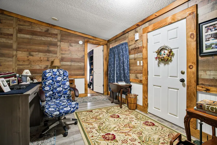 1047 Phillips Dr, Monterey, TN 38574 - #3