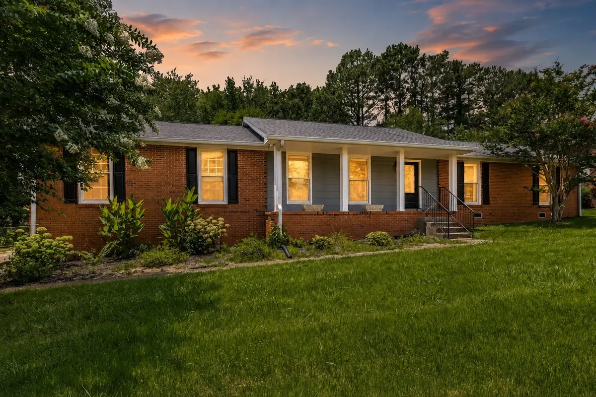 127 Sam Davis Dr, Springfield, TN 37172 - #1