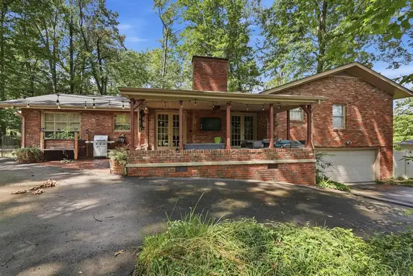 747 Timber Ln, Cookeville, TN 38501