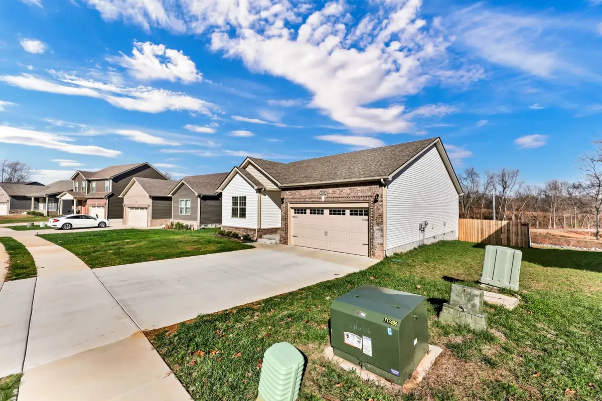 533 Lucky Ln, Clarksville, TN 37042 - #1