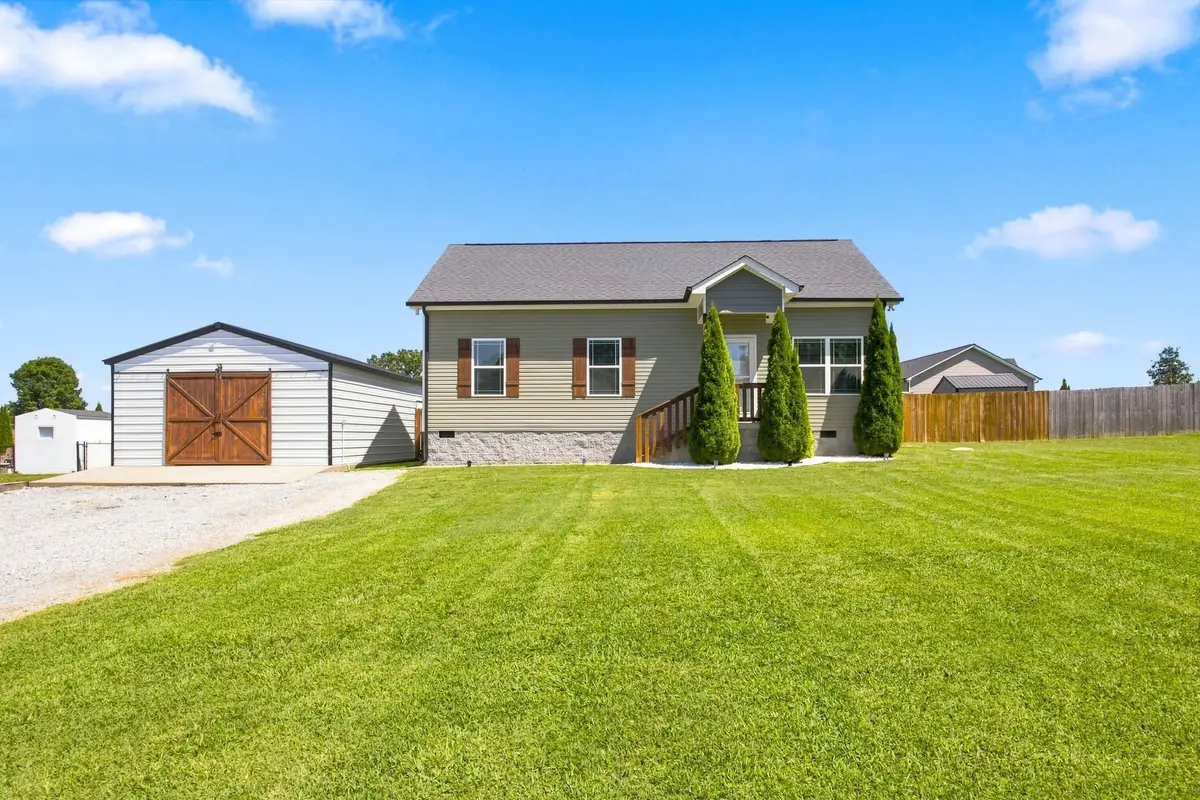 1204 Redden Ln, Burns, TN 37029 - #1