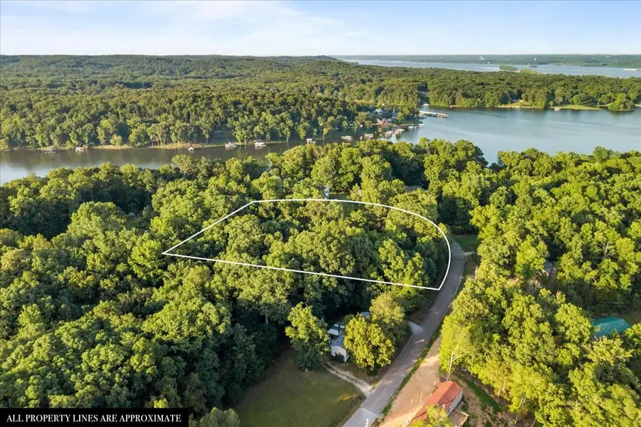 610 Alpine Rd, Camden, TN 38320 - #2