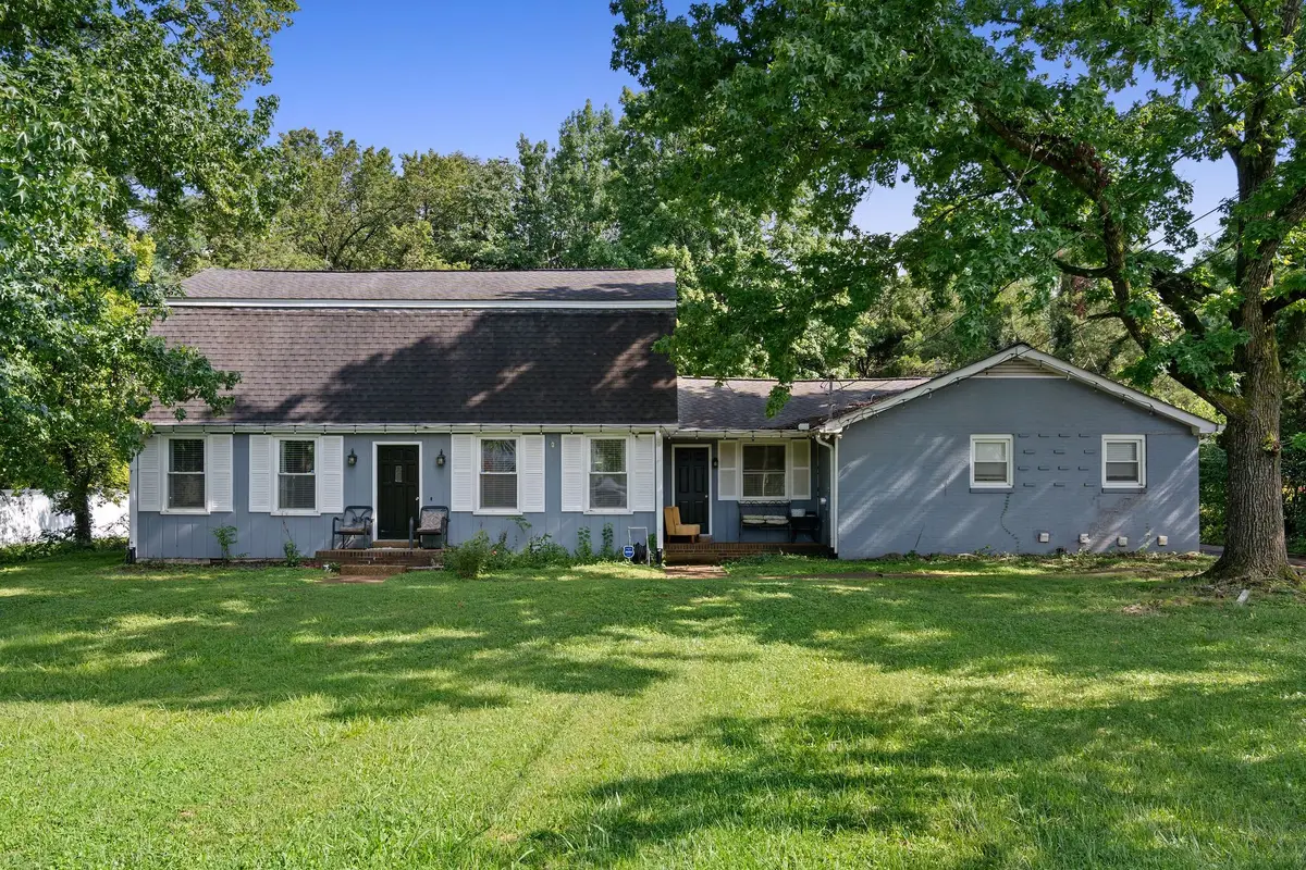 4059 Lake Pkwy, Hermitage, TN 37076 - #1
