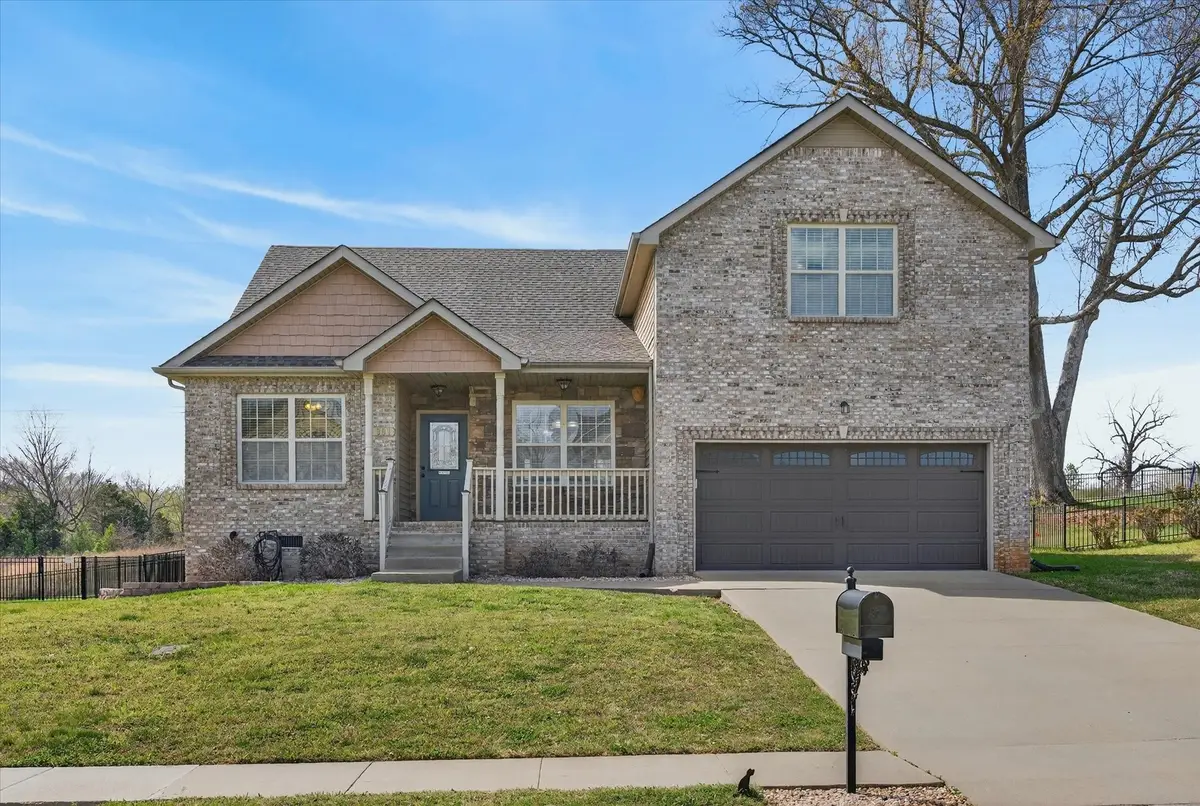 301 Ivy Bend Cir, Clarksville, TN 37043 - #1